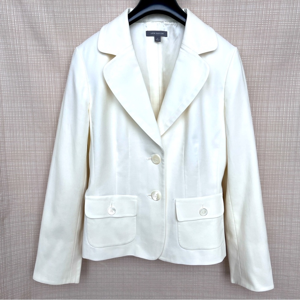Vintage y2k Ann Taylor Pantsuit Two Buttoned Fitted Suit Blazer Flat Front Pants